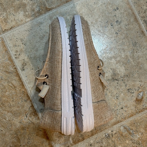 SLIP-ON SHOES (NWOT) - Picture 4 of 8